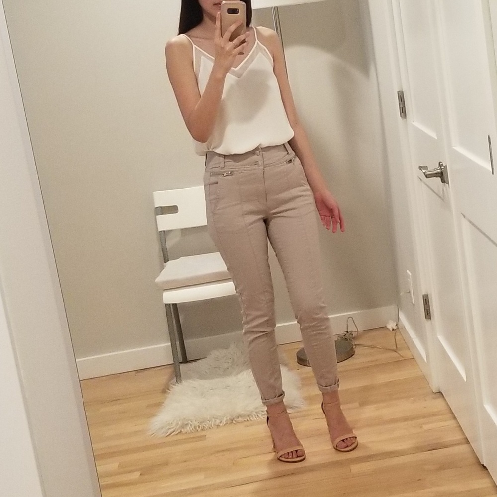 Dynamite Beige High Rise Cargo Jeans Size 25